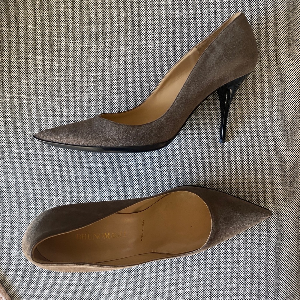 Bruno Magli Adonis Tan Suede Heel Euro Size 39
